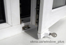 Безопасность. Противовзломные элемента на ПВХ окна.